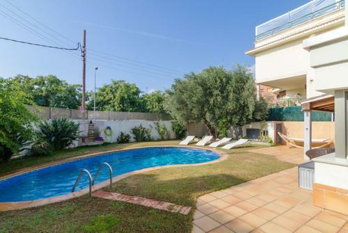 Pineda De Mar Villa Sleeps 6 Pool Air Con Wifi