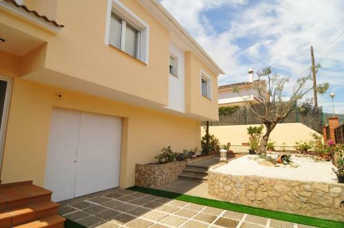 Villa Homeholidaysrentals Navy Blue