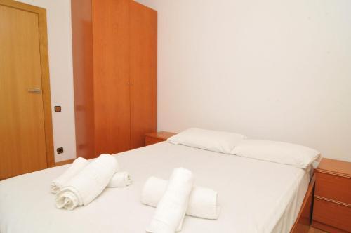 Villa Homeholidaysrentals Navy Blue