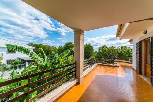 Playa de Muro Apartment Sleeps 6 Pool Air Con Wifi