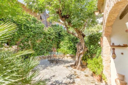 Pollenca Villa Sleeps 6 Pool Wifi T251880
