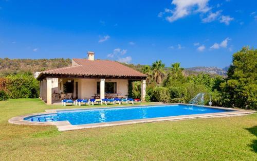 Pollenca Villa Sleeps 6 Pool Air Con Wifi T400541