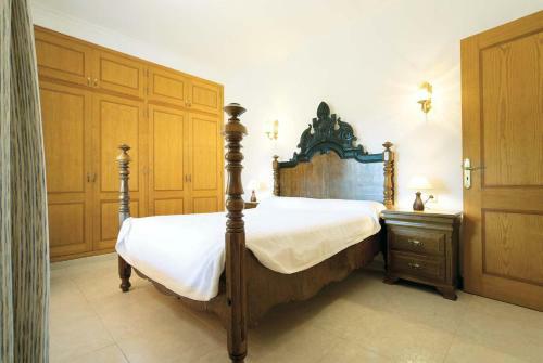 Cala San Vicente Villa Sleeps 6 Air Con Wifi