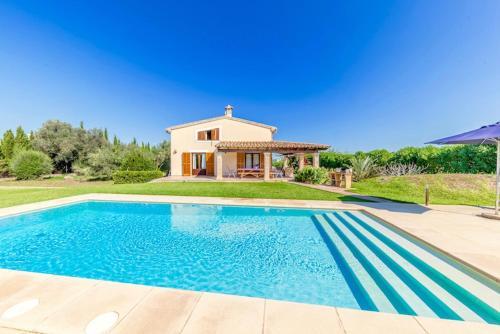 Es Barcares Villa Sleeps 8 Pool Air Con Wifi