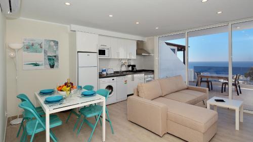 Apartments Solei Pdc Stunning Sea Views