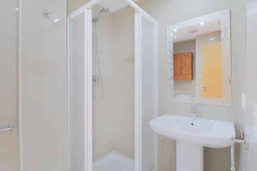 Apartamento Rincon Beach With Big Terrace, Bbq And Parking