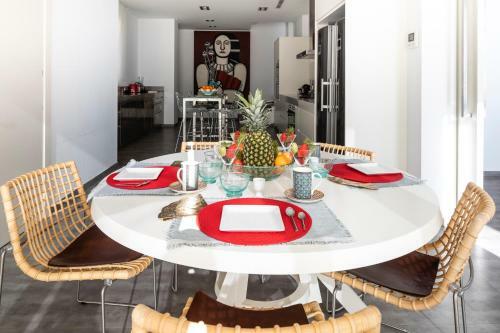 Villa Infinity -amazing Luxury Villa 3 Pools & Jacuzzi
