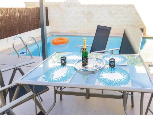 Two-bedroom Holiday Home In Rojales