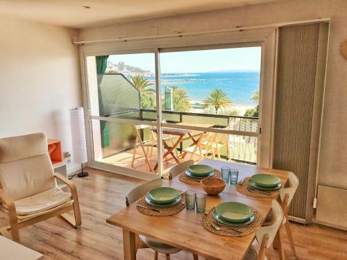 Apartamento Primera Linea De Mar Centro Roses
