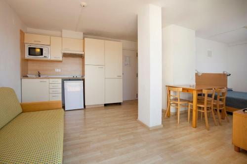 Apartment In Salou/costa Dorada 3899