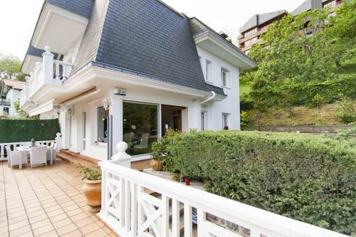 The Rentals Collection / Villa Sebastien
