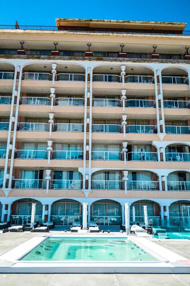 Hotel Comodoro