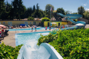 Hotel Riverside Resort Motel And Campground