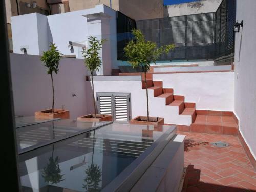 Reservaloen Casa Sevillana