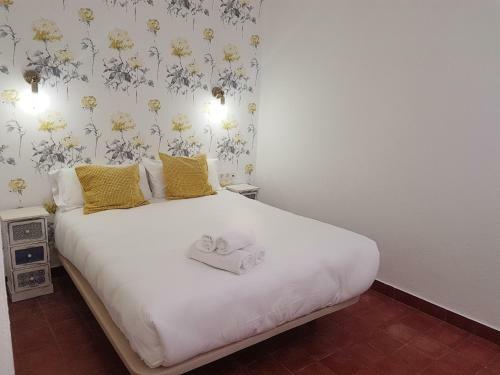Reservaloen Casa Sevillana