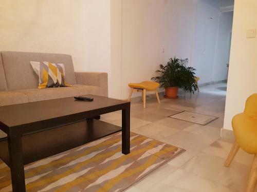 Reservaloen Casa Sevillana