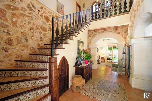 Son Macia Villa Sleeps 8 Pool Wifi
