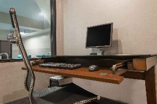 Hawthorn Suites By Wyndham Columbus-west Hotel