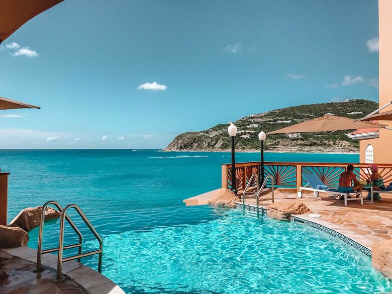 Hotel Divi Little Bay Beach Resort