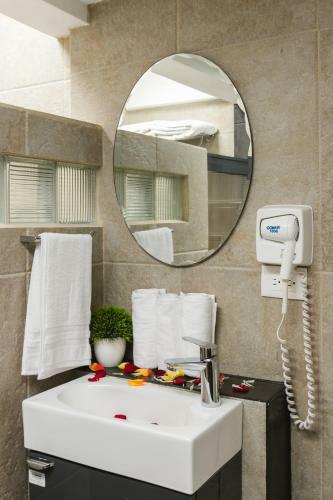 Suite Studio Serviced Apartments