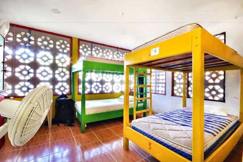 Hostel Playa By The Spot