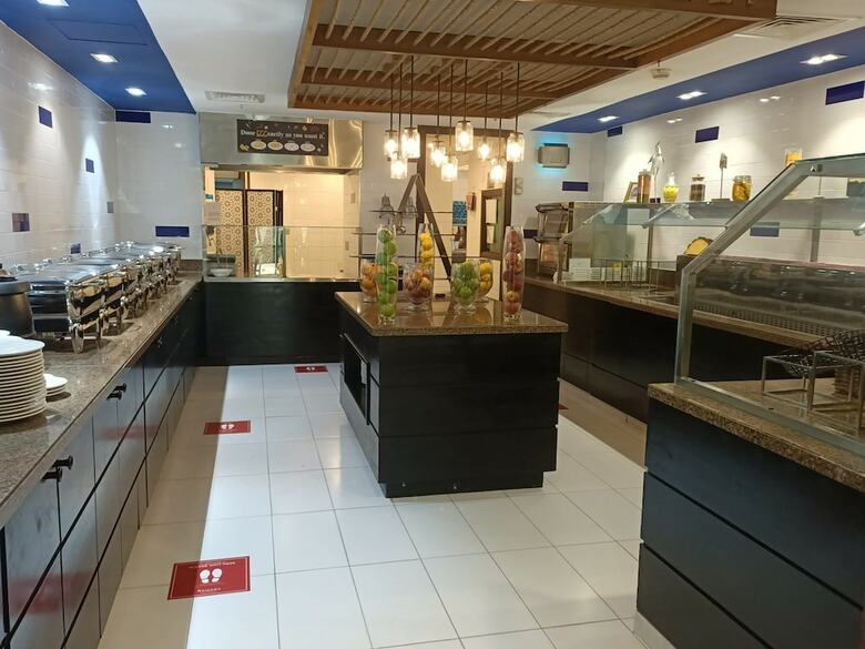 Hotel Ramada By Wyndham Downtown Dubai