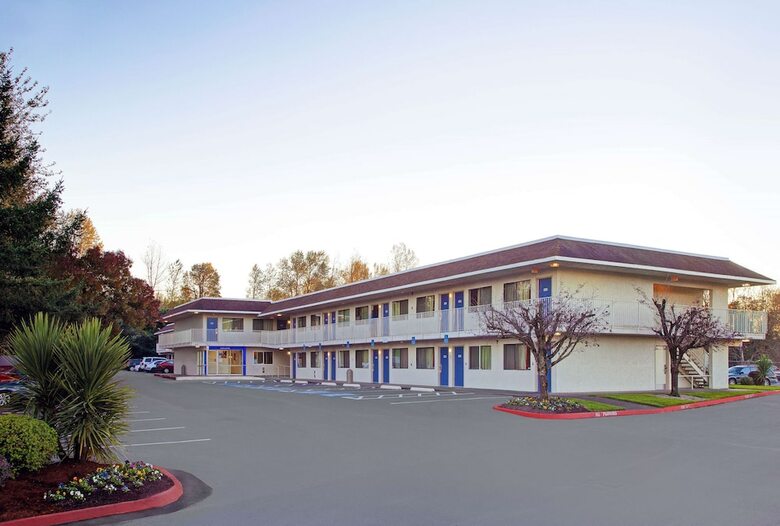 Hotel Motel 6 Portland East