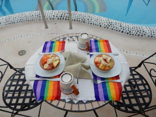 Casa Arcoiris Zihuatanejo B&B