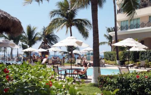 Grand Residencial Ixtapa Apartment
