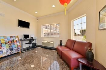 Hotel Americas Best Value Inn & Suites