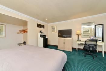 Hotel Americas Best Value Inn & Suites