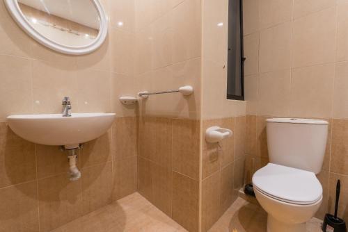 Two Bedroom Apartment Prime Location
