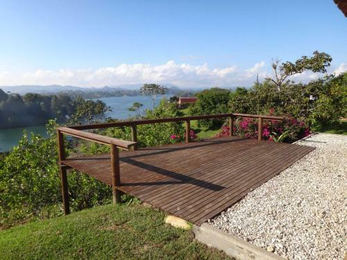 Hotel Villa El Oasis Guatape Lake