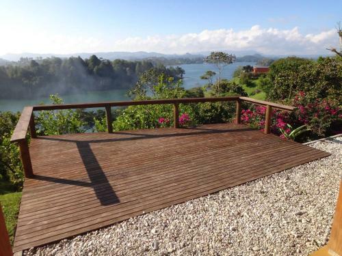 Hotel Villa El Oasis Guatape Lake