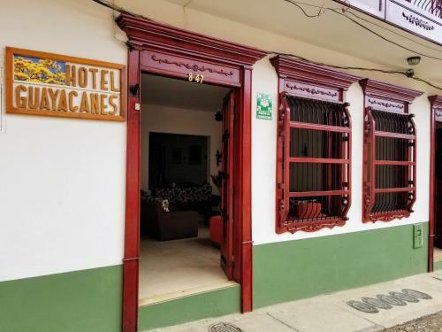 Bed & Breakfast Casa de Hospedaje Guayacanes Jard�n