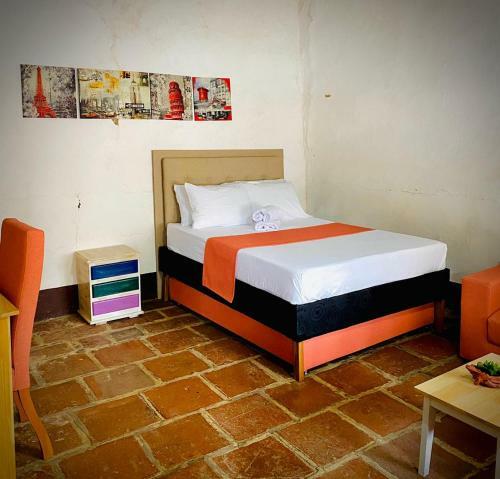 Hostal West Village Hostel