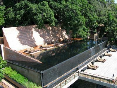 Hotel Paresa Resort