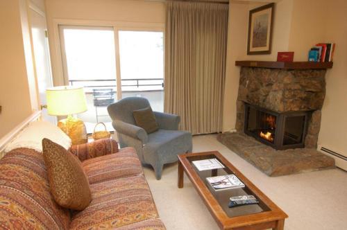 Aspen Townhouse East Unit 7