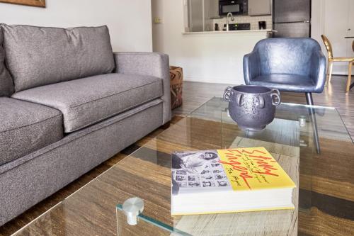 The Domain Premier Suites By Sonder