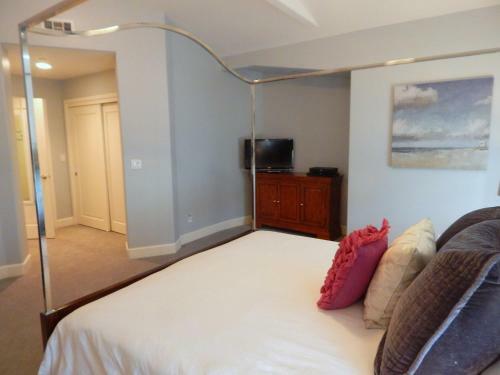65 San Miguel Three-bedroom Apartment