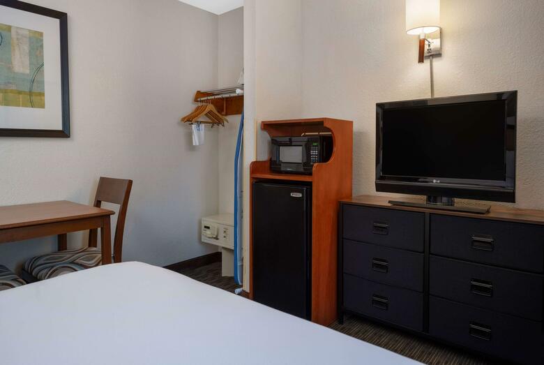 Hotel Days Inn Encinitas- Legoland Moonlight Beach