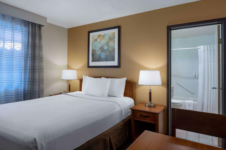 Hotel Days Inn Encinitas- Legoland Moonlight Beach