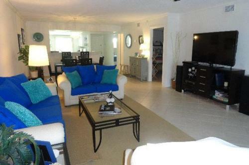 Waterway Two Bedroom Apartment, Unit 211