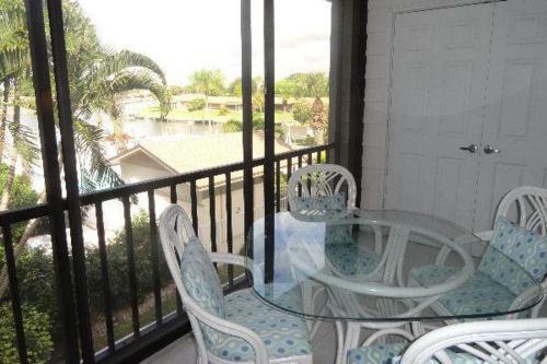 Waterway Two Bedroom Apartment, Unit 211