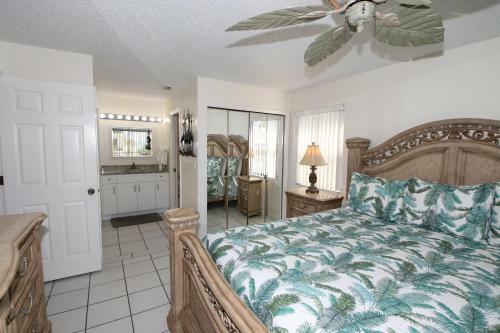 Absolute Anna Maria Two-bedroom Apartment
