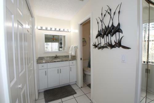 Absolute Anna Maria Two-bedroom Apartment