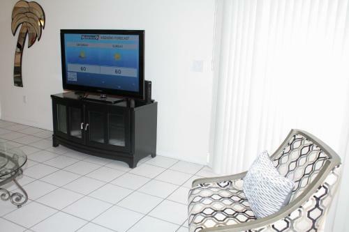 Absolute Anna Maria Two-bedroom Apartment