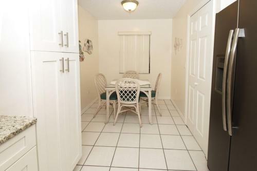 Absolute Anna Maria Two-bedroom Apartment