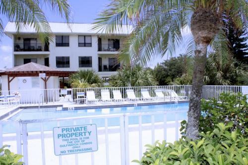 Absolute Anna Maria Two-bedroom Apartment