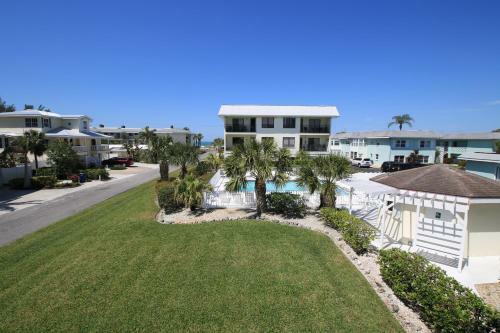 Absolute Anna Maria Two-bedroom Apartment